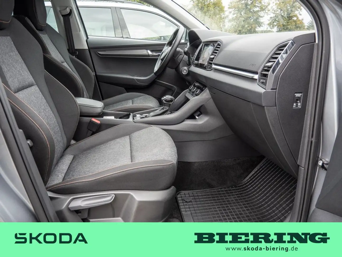 Skoda Karoq 1.5 TSI ACT Clever NAVI W-LAN AHK ACC LED Gris - 2