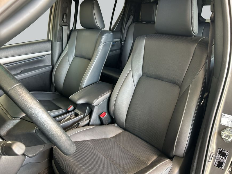 Toyota Hilux HiLux 4x4 Double Cab MHEV Autm. Invincible — photo 10
