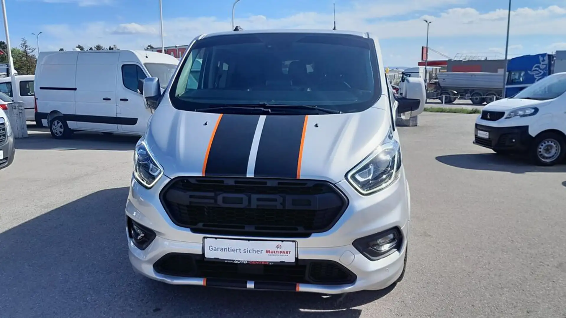 Ford Transit Custom Tourneo Sport L1 Doppelkabine Silber - 2