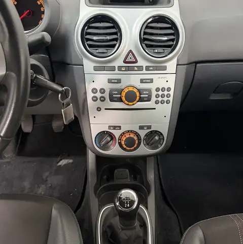 Opel Corsa view 8