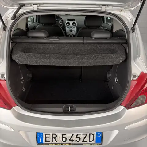 Opel Corsa view 11