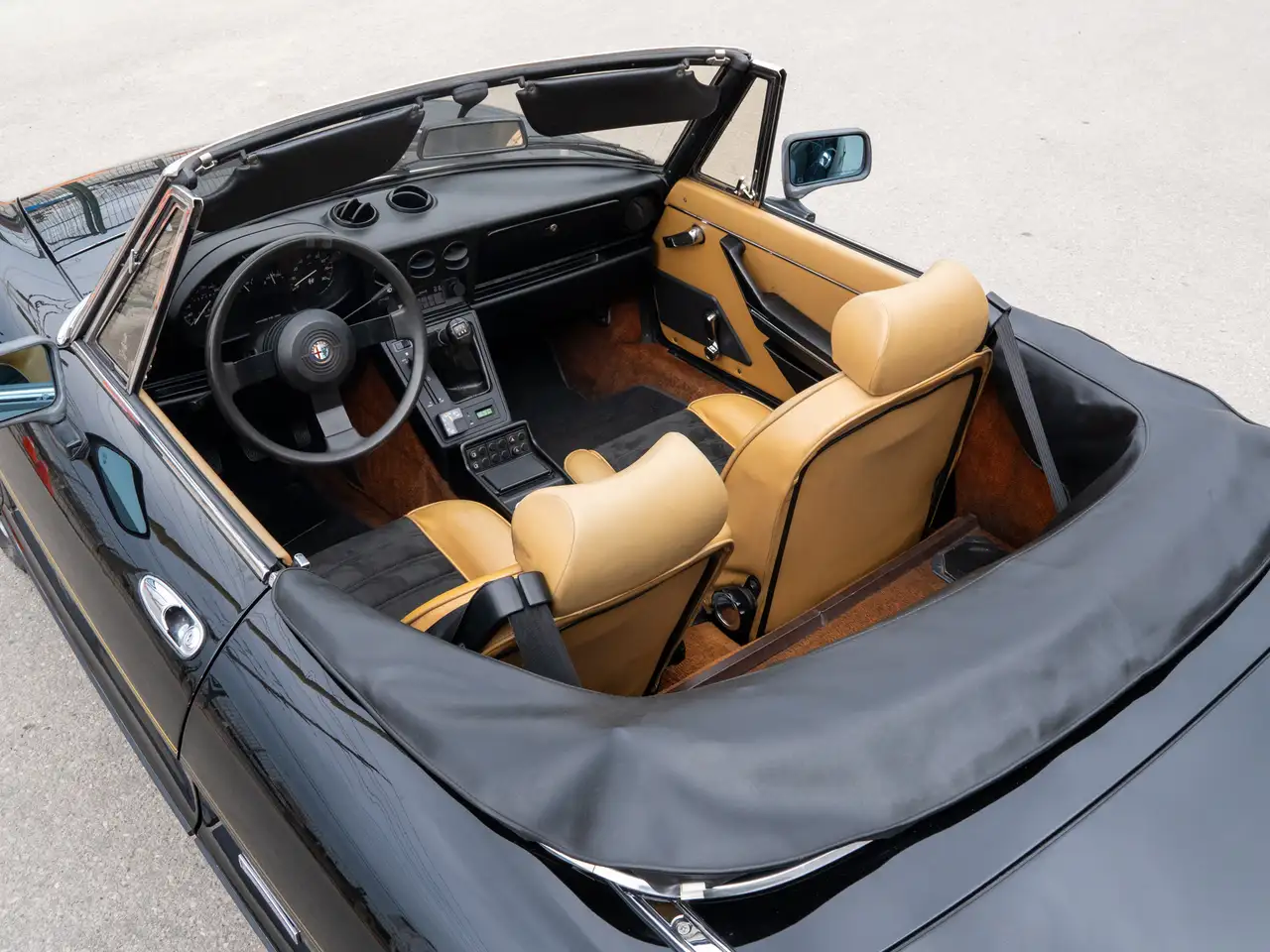 Alfa Romeo Spider снимка Alfa Romeo Spider