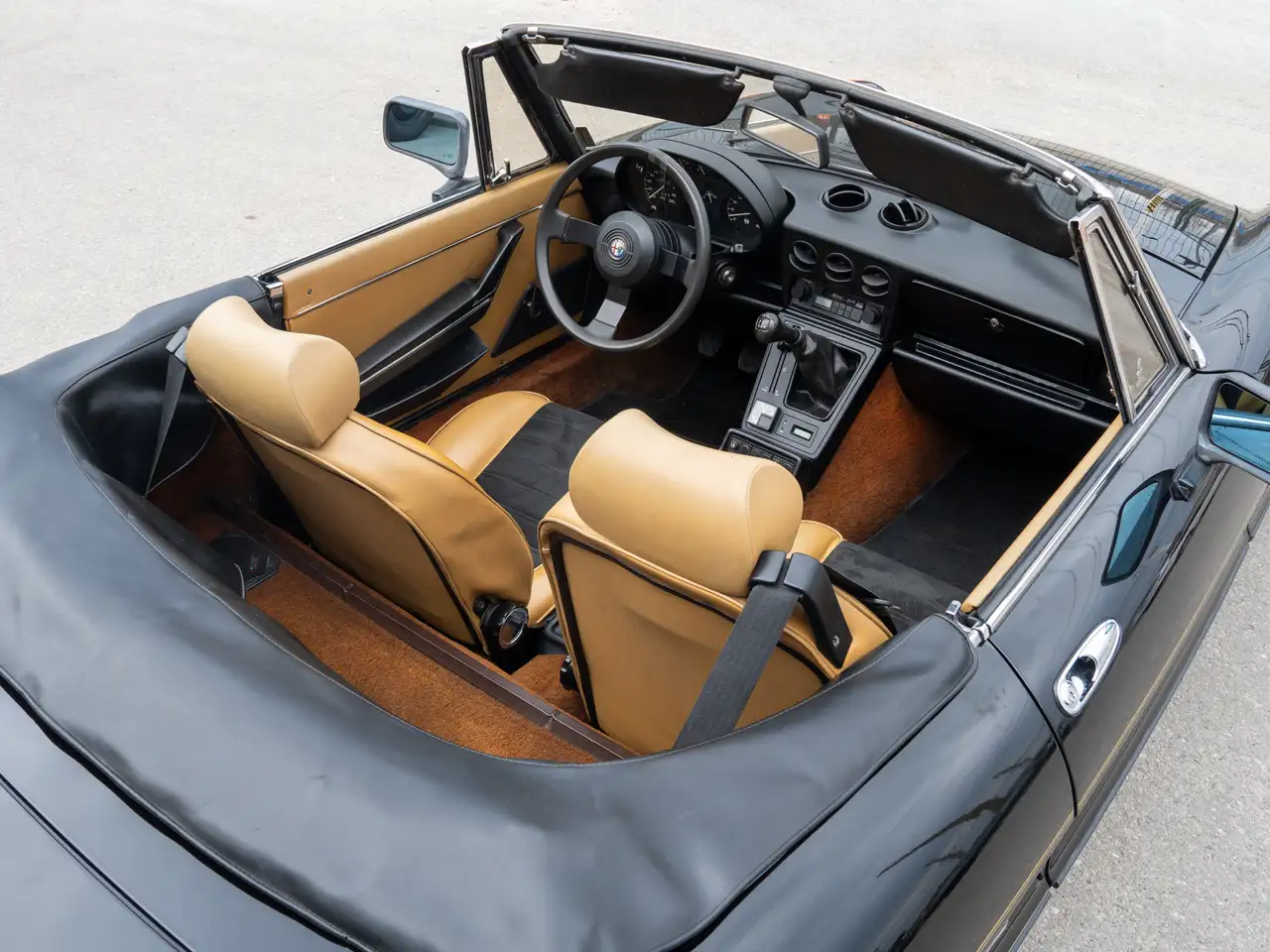 Alfa Romeo Spider снимка Alfa Romeo Spider