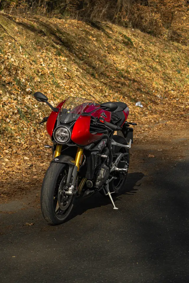 Triumph Speed Triple 1200