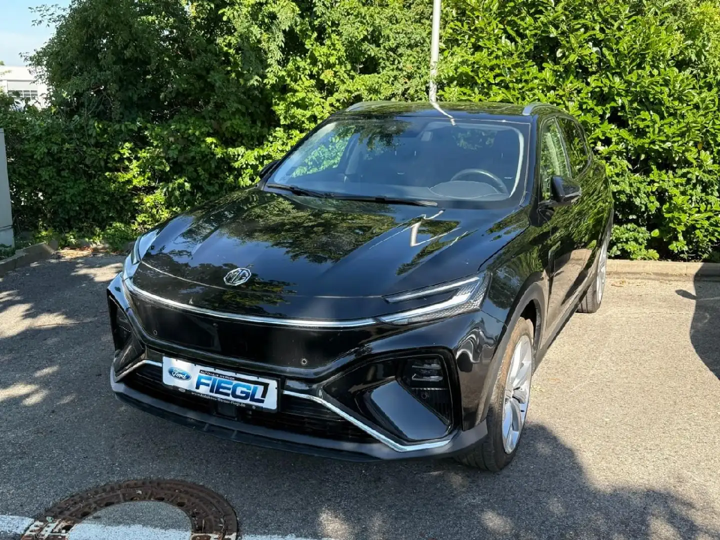 MG Marvel R Performance Schwarz - 1