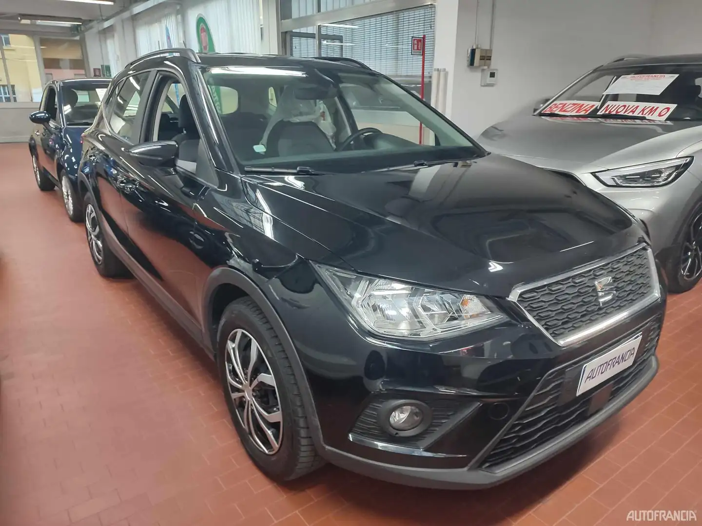 SEAT Arona 1.0 TGI 90CV (METANO) Negro - 1
