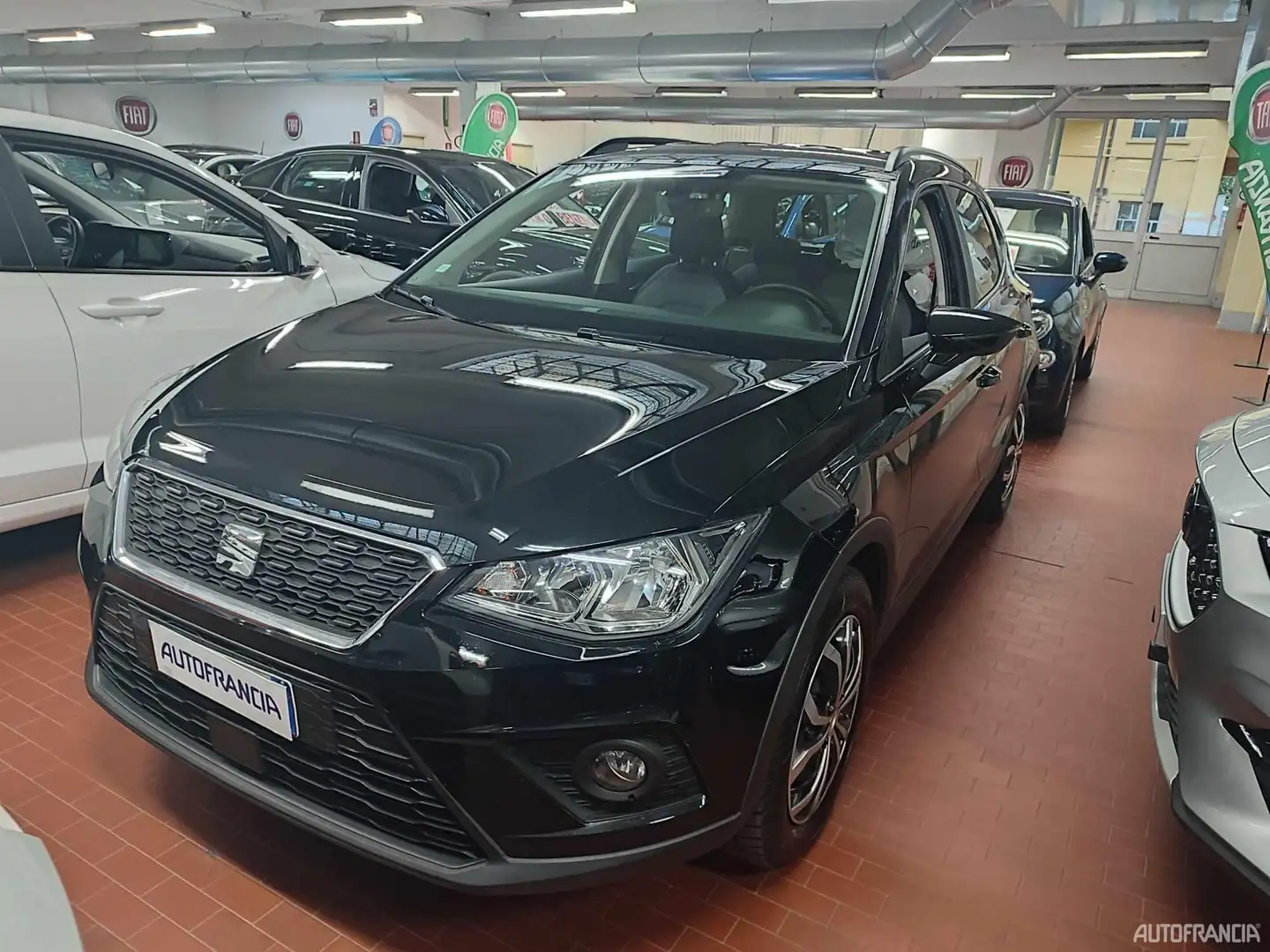 SEAT Arona 1.0 TGI 90CV (METANO) Negro - 2
