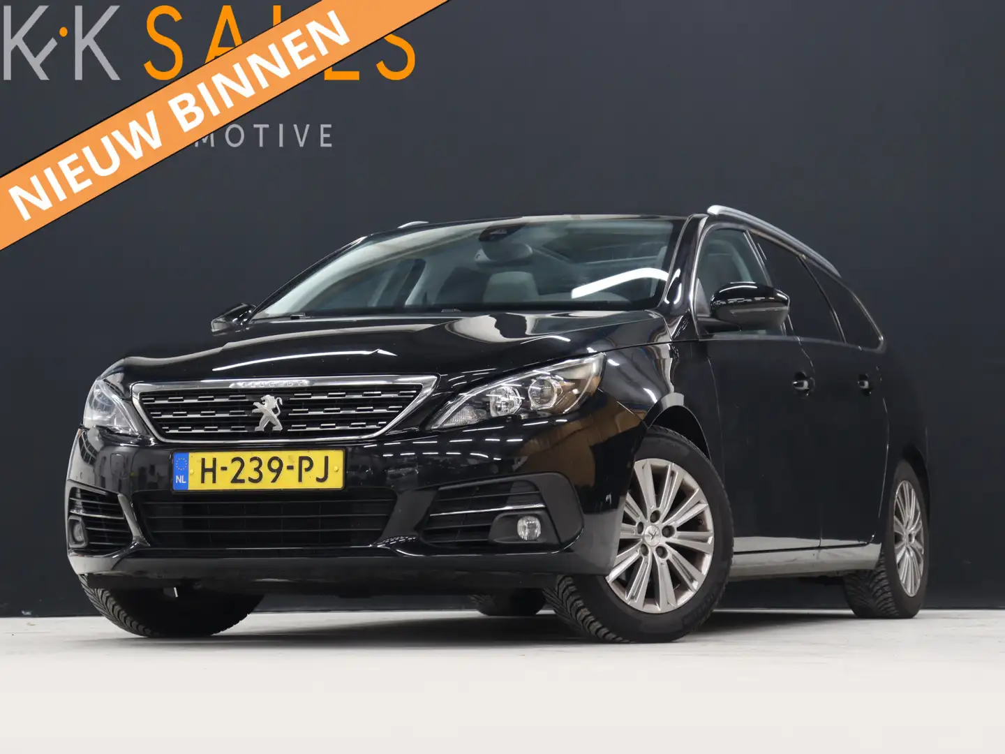 Peugeot 308 SW 1.2 PureTech Blue Lease Premium [CARPLAY, CRUIS Zwart - 1