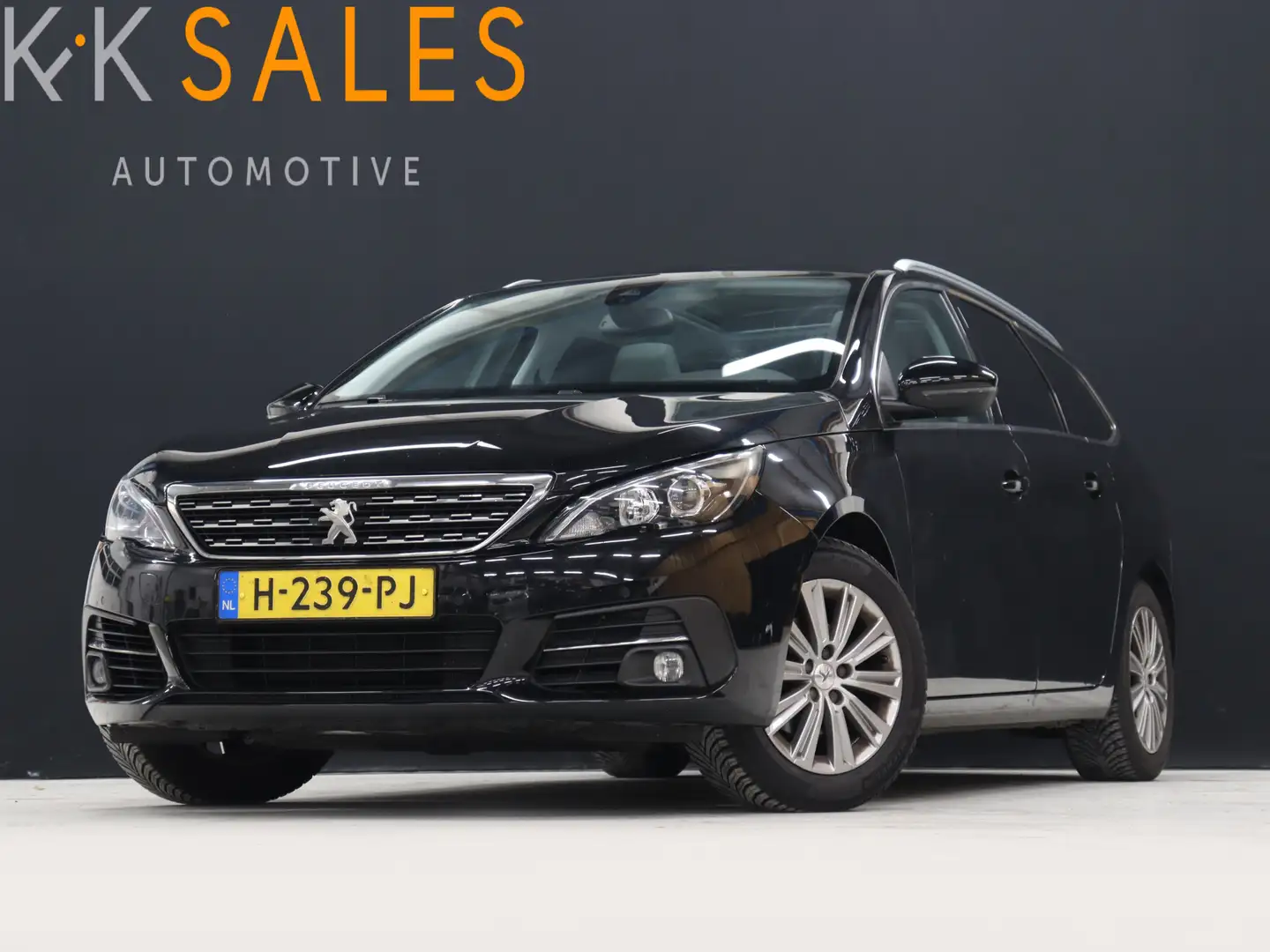 Peugeot 308 SW 1.2 PureTech Blue Lease Premium [CARPLAY, CRUIS Zwart - 1
