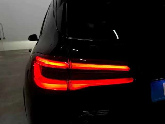BMW X5 xDrive45e PHEV Aut./M-Sportpaket/360°/Softclose/V Ansicht 8