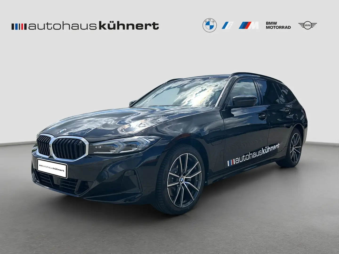 BMW 330 e xDrive Touring UPE: 76.680,- LED, AHZV Schwarz - 1
