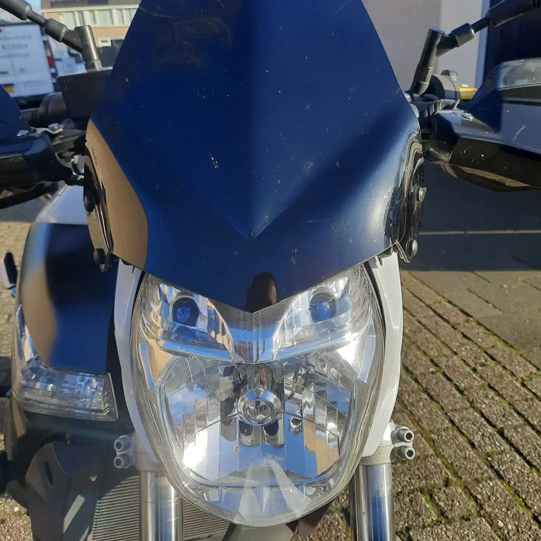 Suzuki GSR 600 Alb - 1