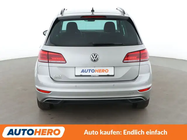 Volkswagen Golf view 5