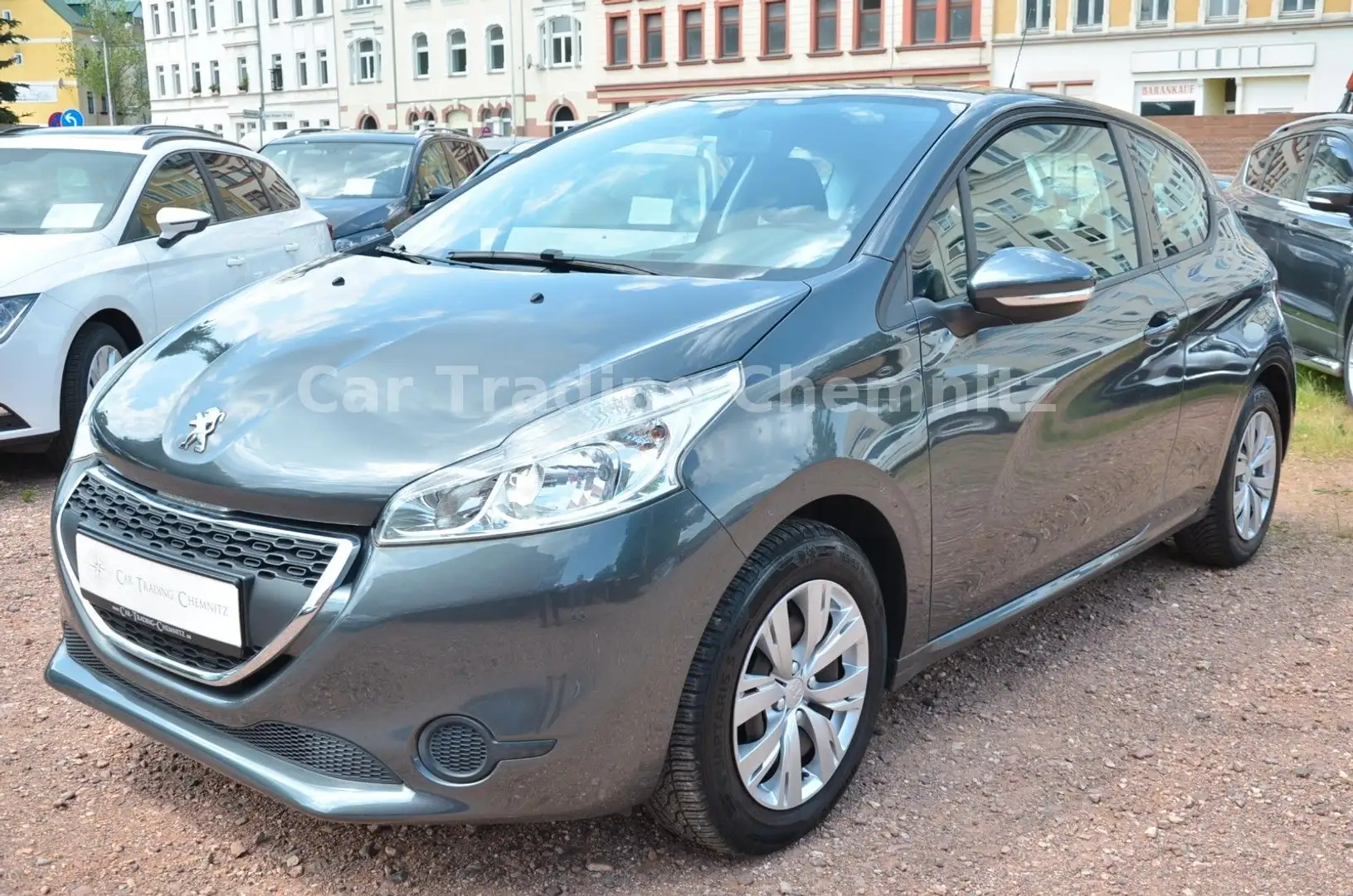Peugeot 208 Active Klima Tüv 06/2027 Service neu Grijs - 1