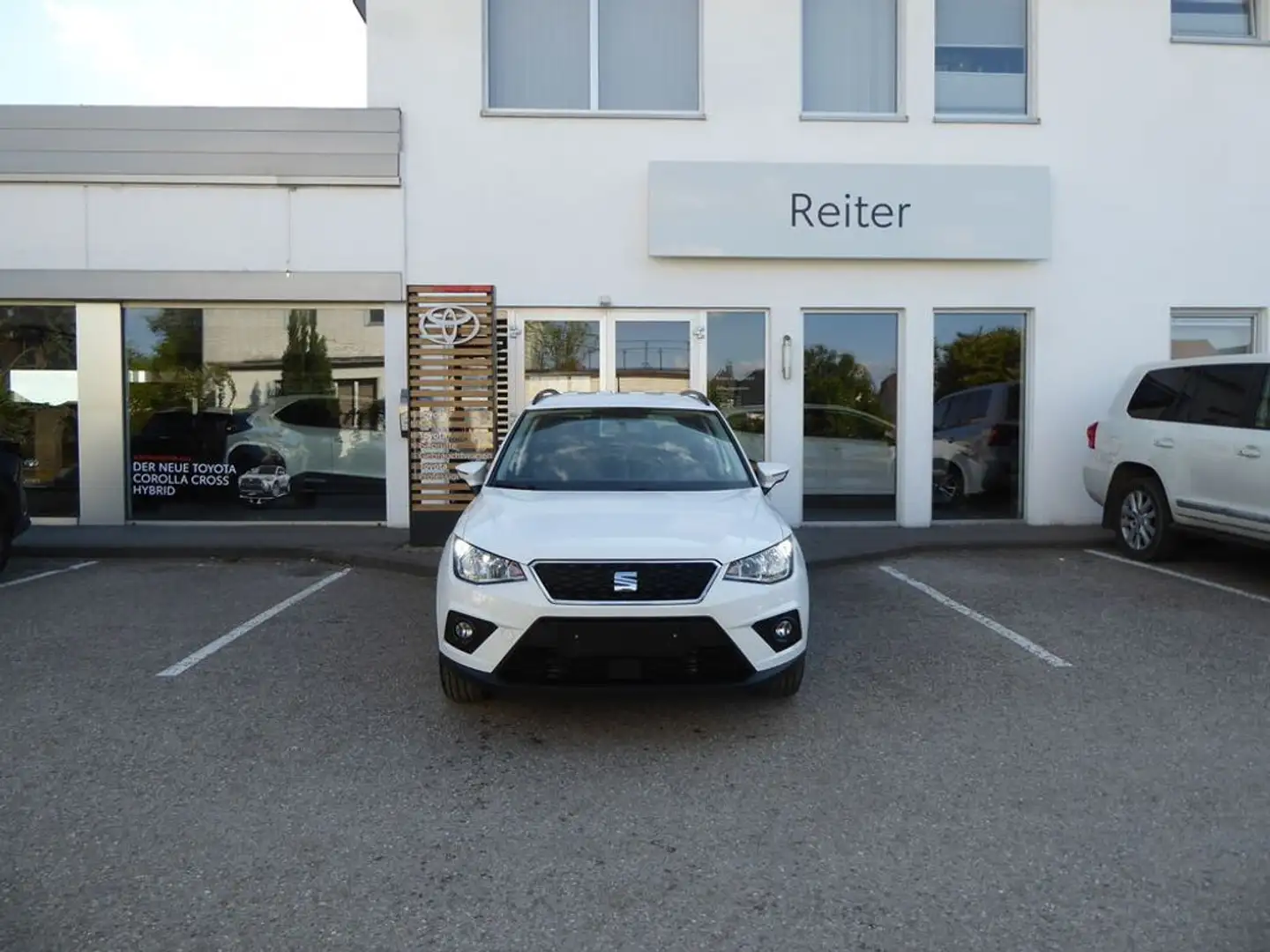 SEAT Arona 1,6 TDI *NAVI*SHZ* Weiß - 1