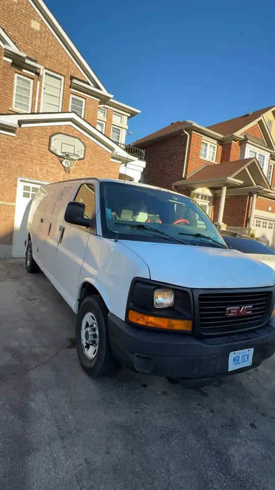 GMC Savana 2500 снимка GMC Savana 2500