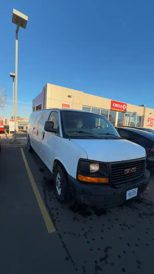 GMC Savana 2500 снимка GMC Savana 2500