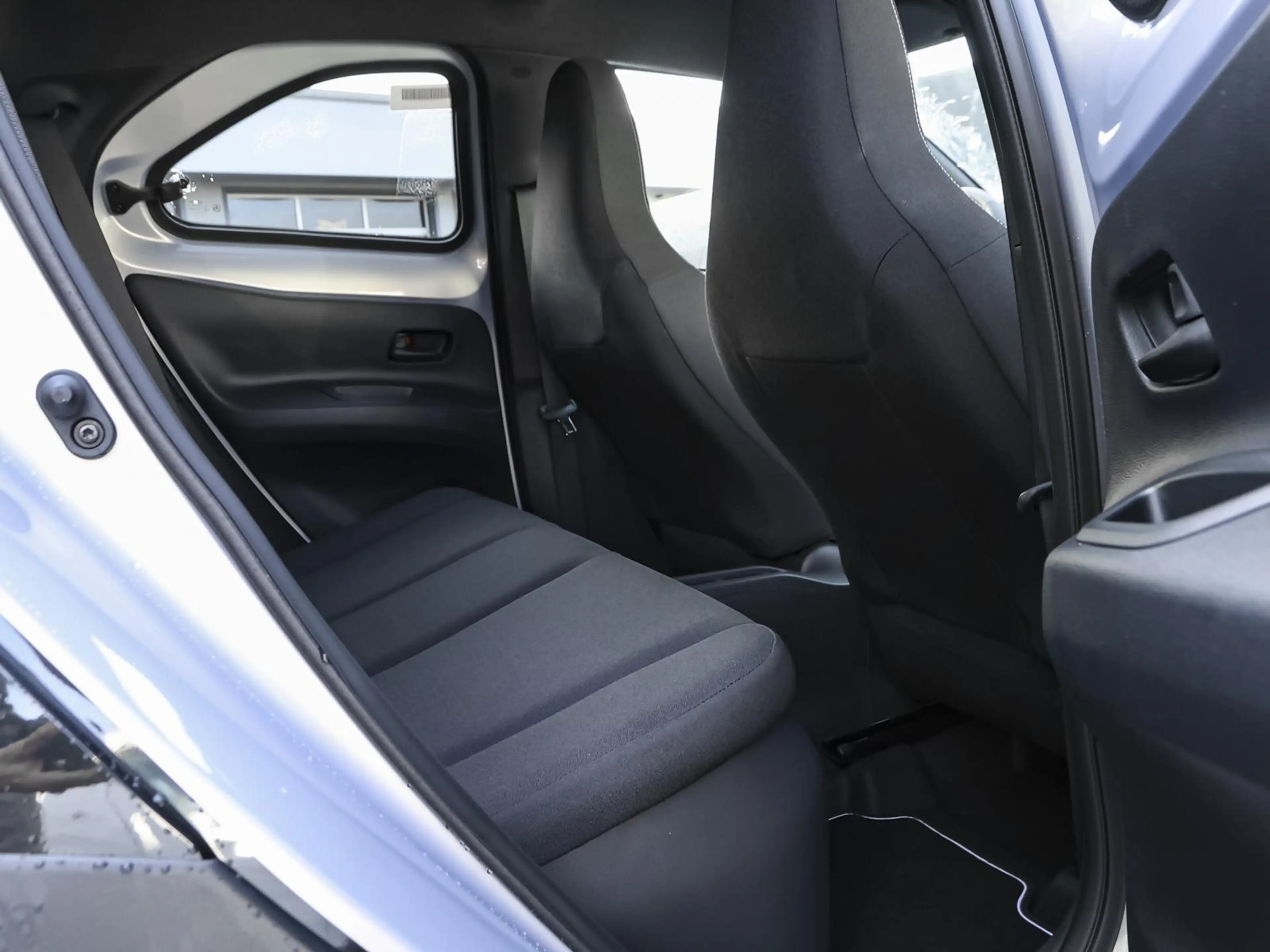Toyota Aygo X Teamplayer 1.5 l Hybrid PDC KLIMA LM — photo 4