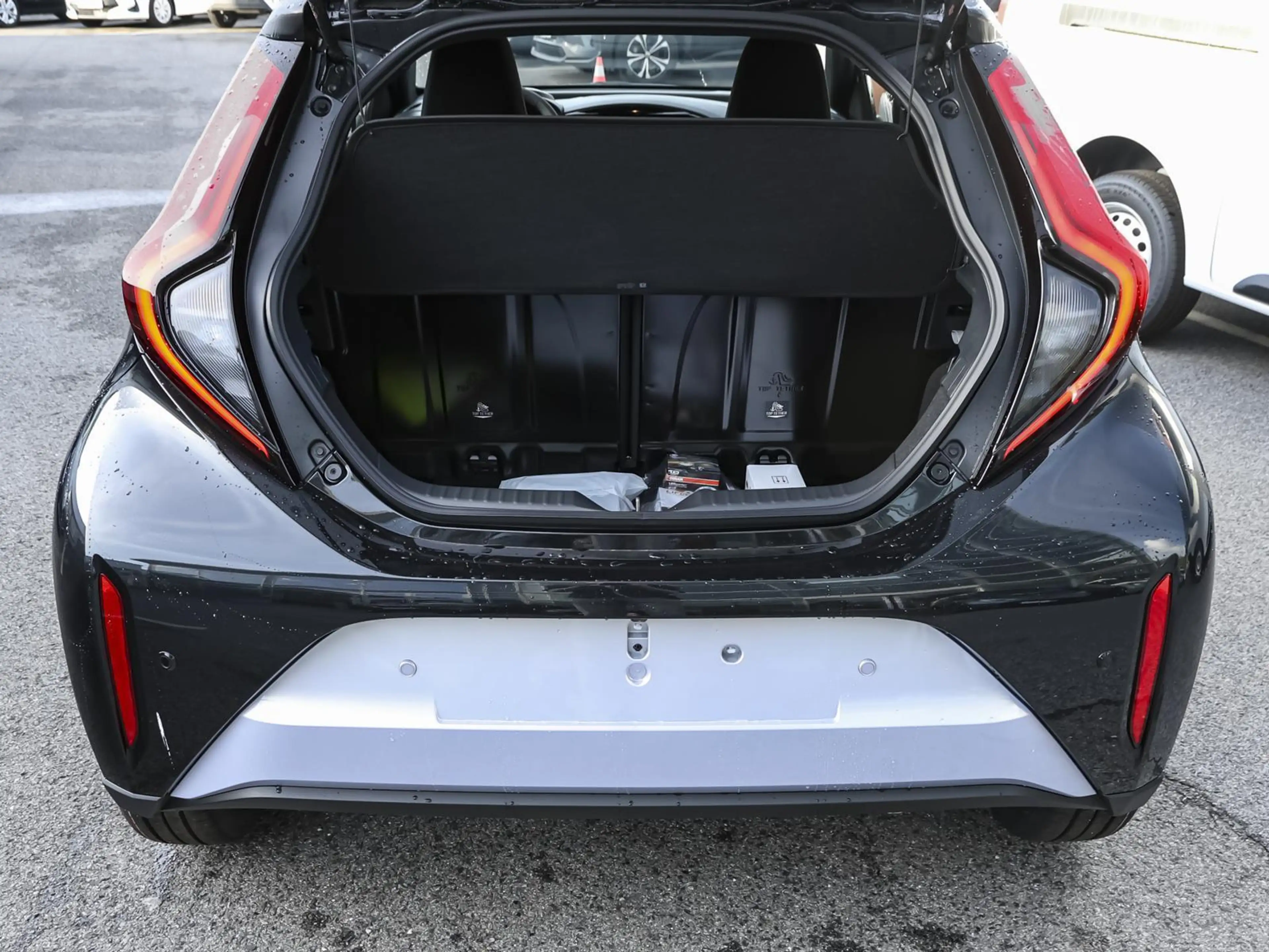 Toyota Aygo X Teamplayer 1.5 l Hybrid PDC KLIMA LM — photo 8