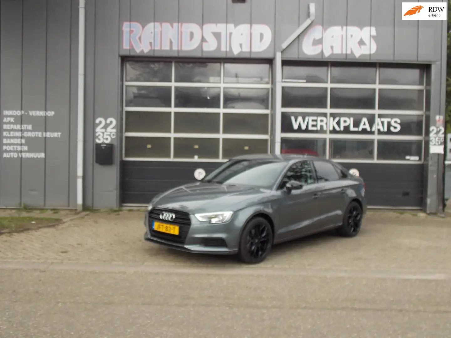 Audi A3 LIMOUSINE 30 TFSI Pro Line Automaat Airco Elek Pak Grau - 1