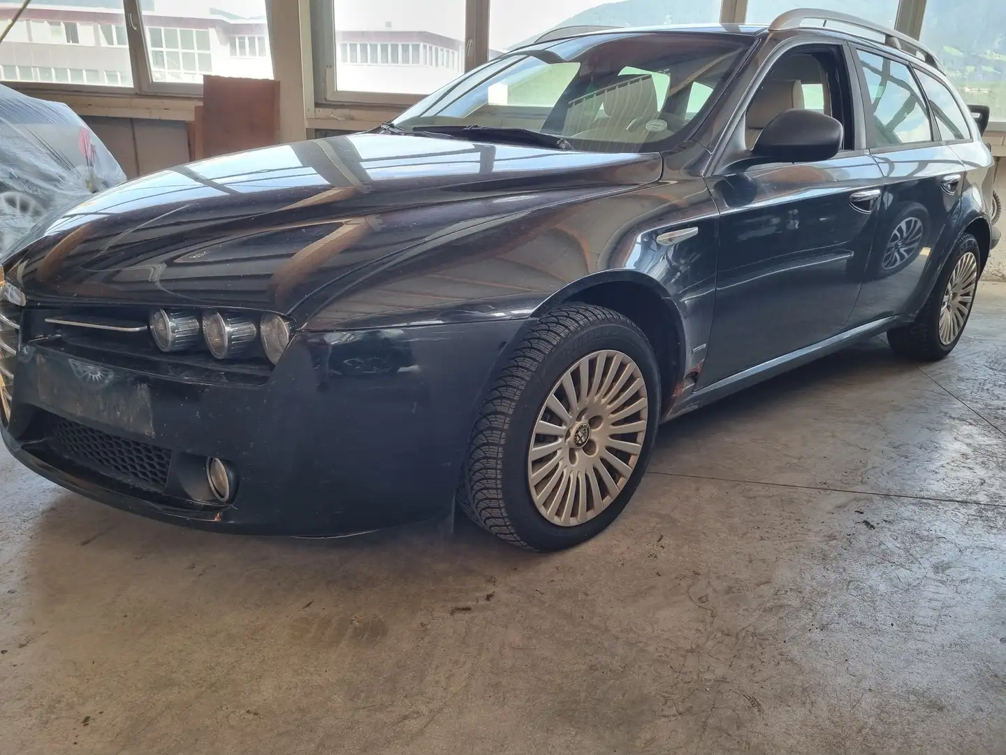 Alfa Romeo 159 1.8 MPI 16V Progression crna - 2