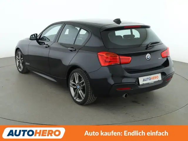 BMW 1 Series view 4