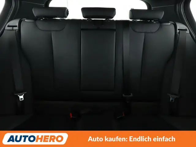 BMW 1 Series view 15