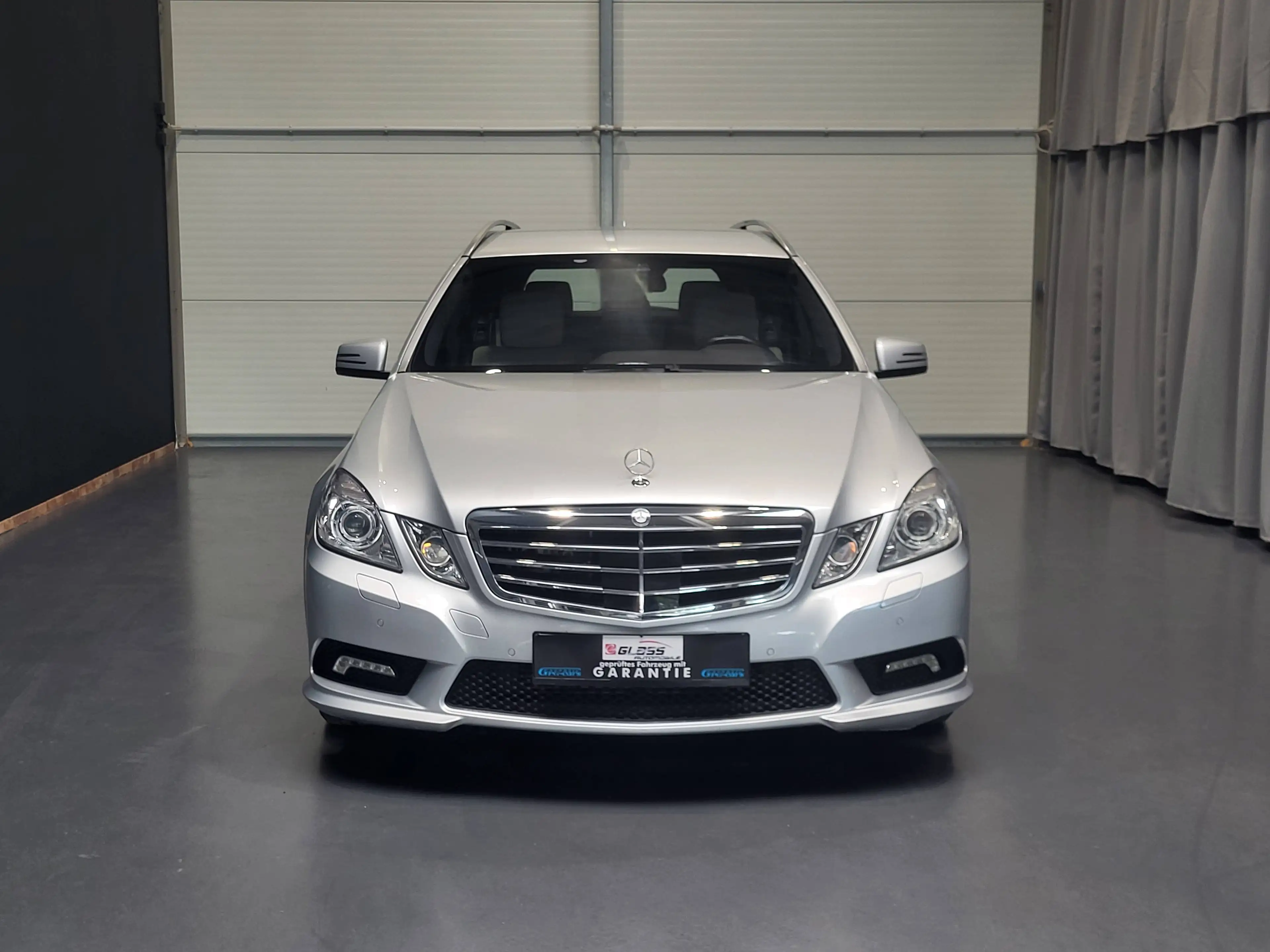 Mercedes-Benz E 350 CDI 4Matic AMG-Line *TOP Ausstattung* — photo 2