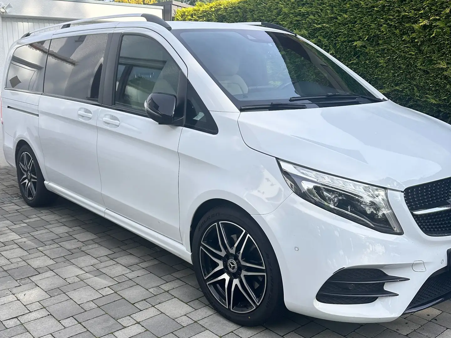 Mercedes-Benz V 250 V-Klasse Diesel d lang 9G-TRONIC Avantgarde Editio Белый - 2