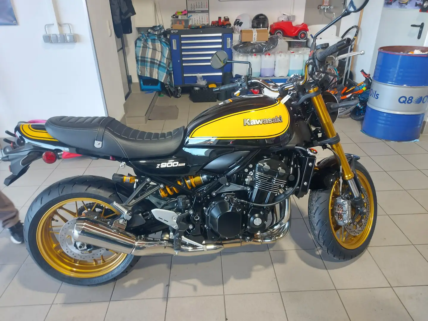 Kawasaki Z900RS SE Geel - 1