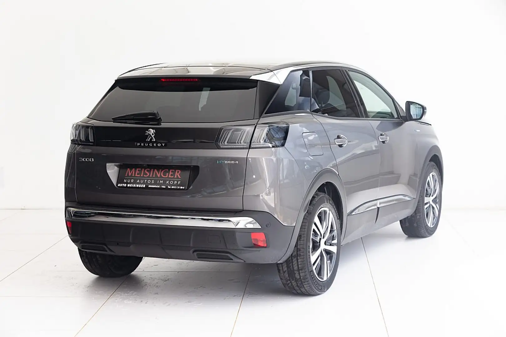Peugeot 3008 Hybrid 300 e-EAT8 Allure Aut. Grau - 2