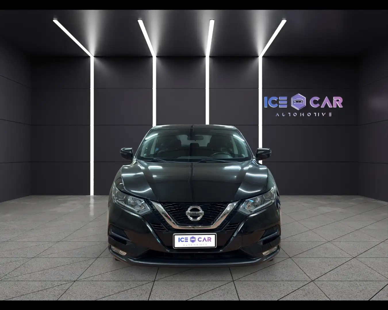Nissan Qashqai 1.3 DIG-T 140 CV N-Connecta con RETROCAMERA Schwarz - 2