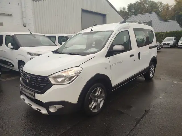 Dacia Dokker TCe 130 Stepway Klima/Navi+Cam/Sitzheiz.