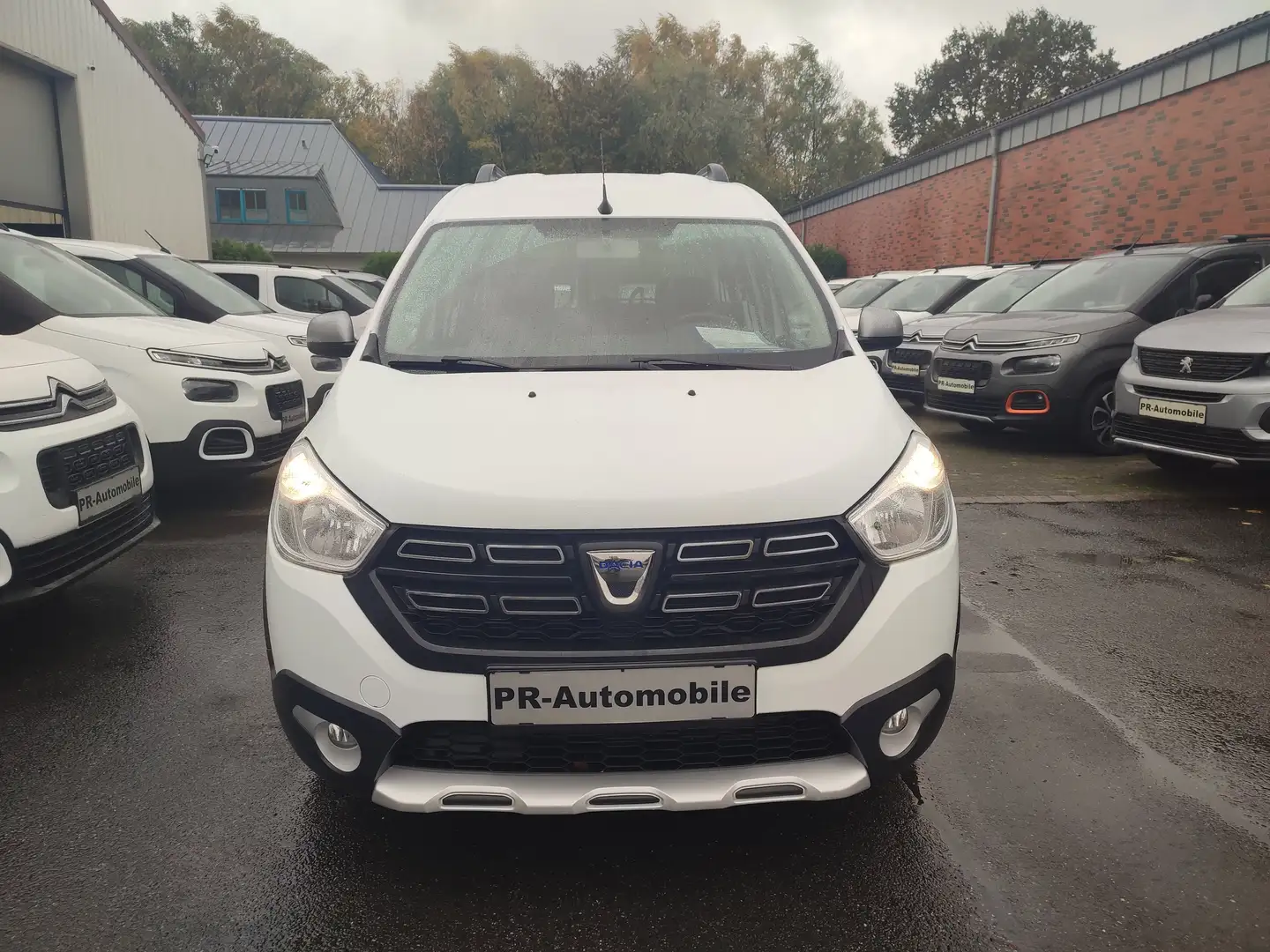 Dacia Dokker TCe 130 Stepway Klima/Navi+Cam/Sitzheiz. Blanc - 2