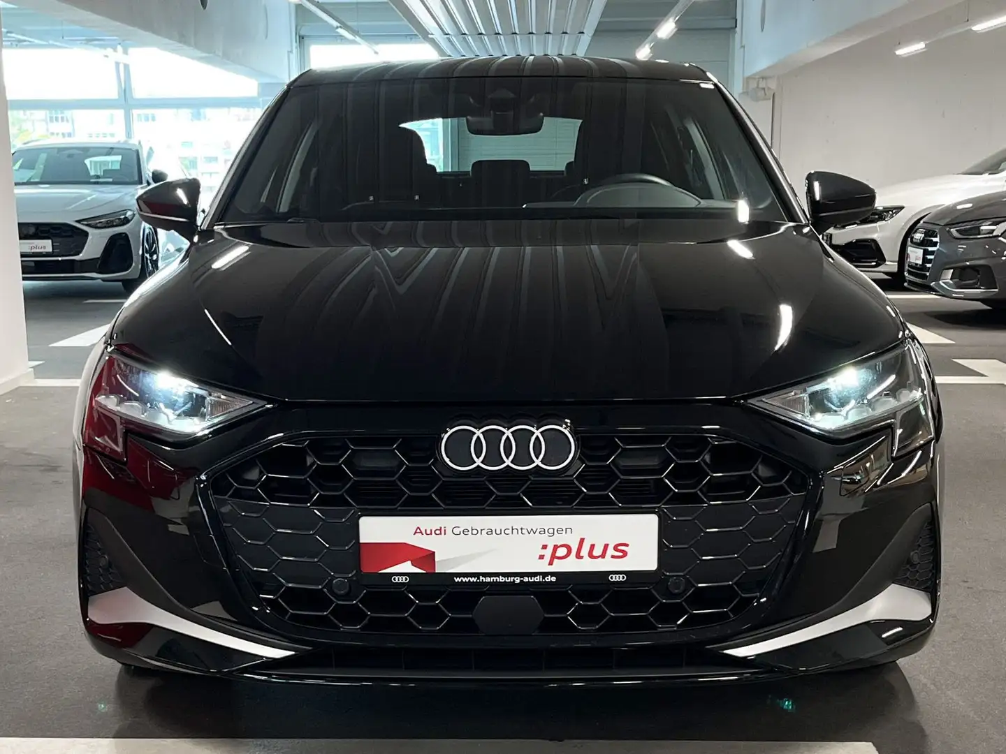 Audi A3 35 TFSI adv S tronic NAV/KAMERA/LED Schwarz - 2