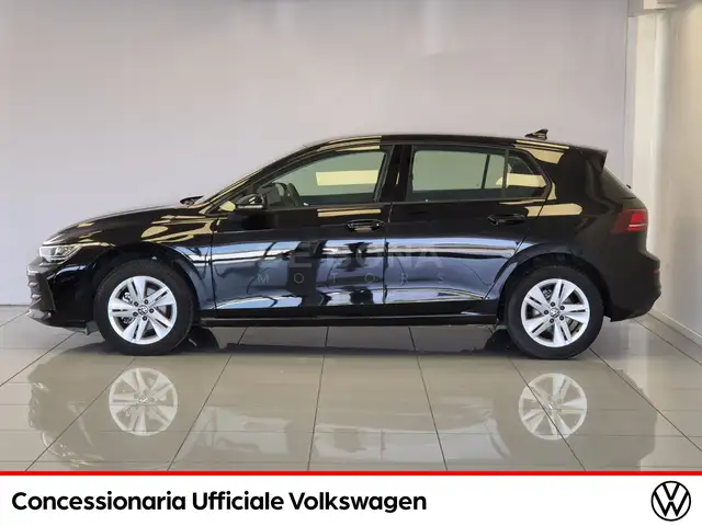 Volkswagen Golf view 4