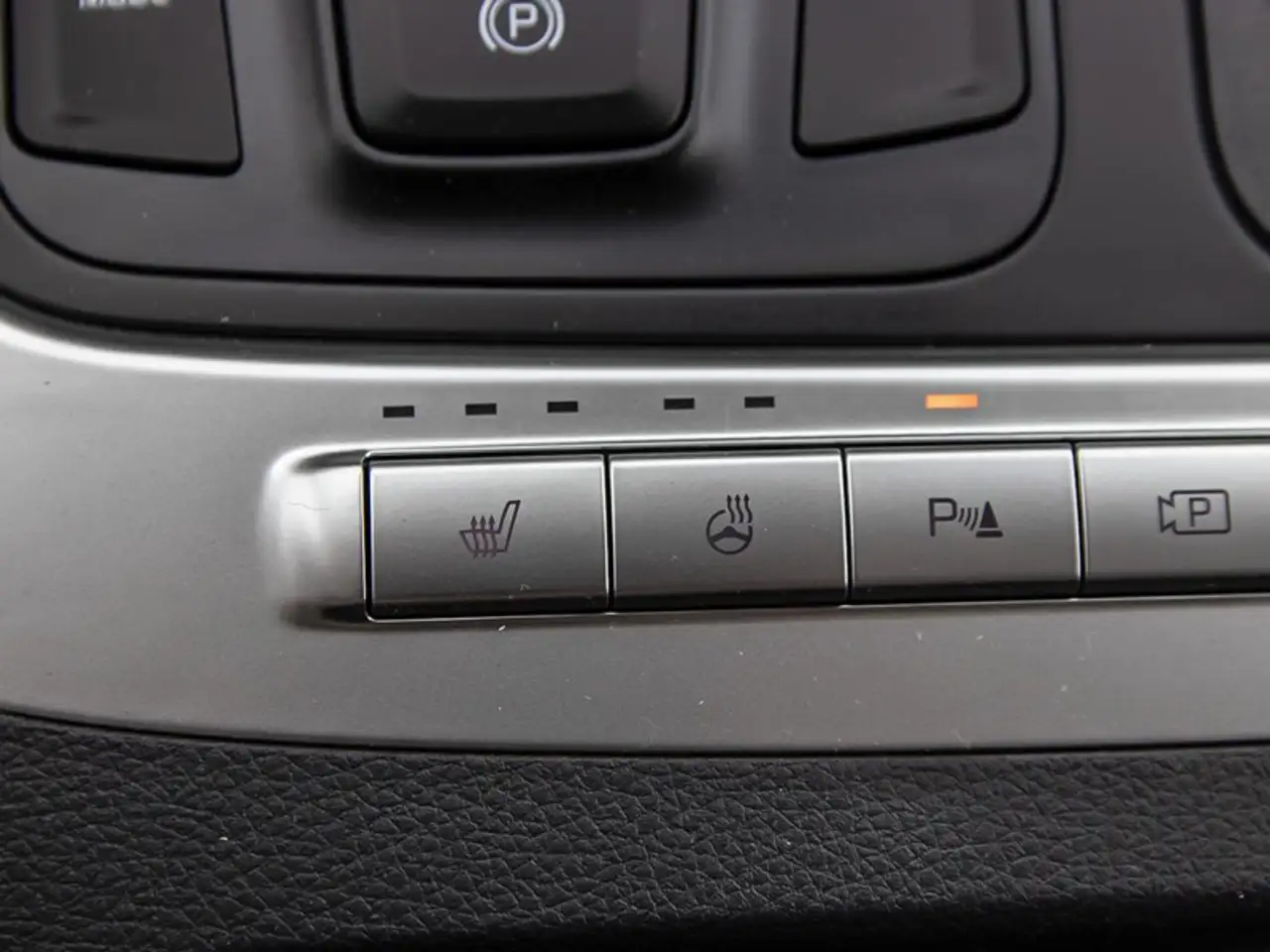 Kia Carnival снимка Kia Carnival