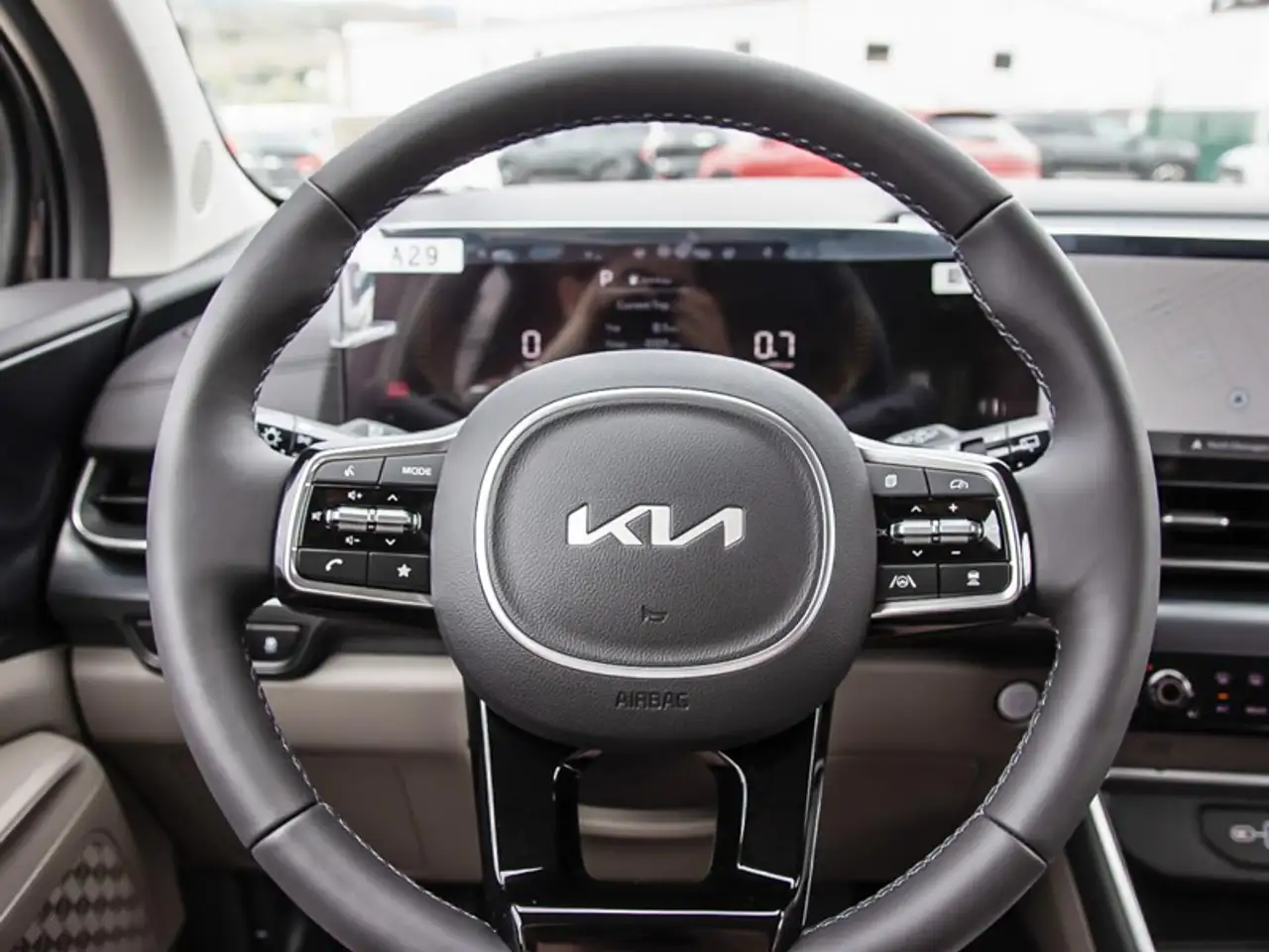 Kia Carnival снимка Kia Carnival