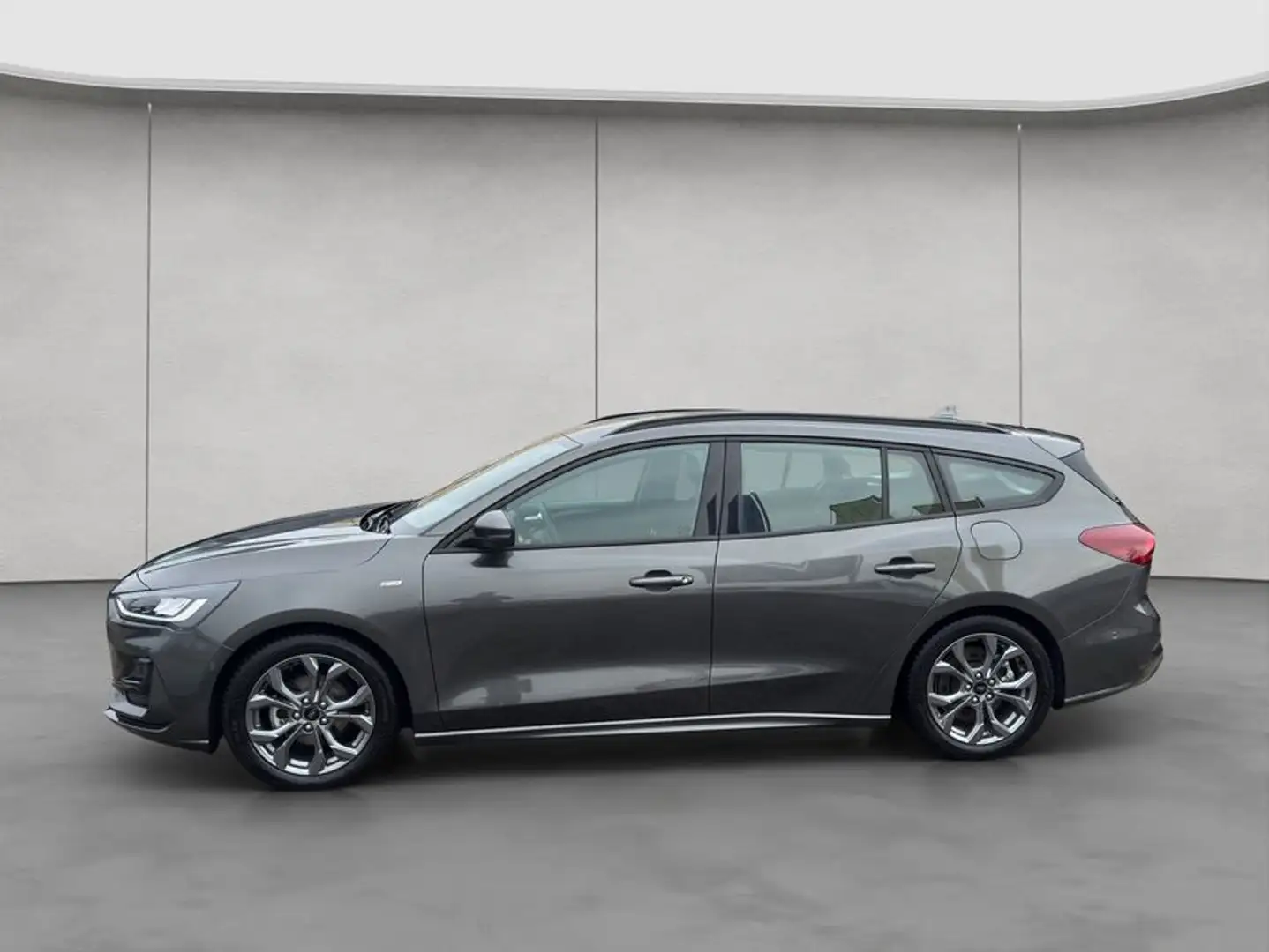 Ford Focus Turnier 1.5 EcoBlue Start-Stopp-System Aut. Grau - 2