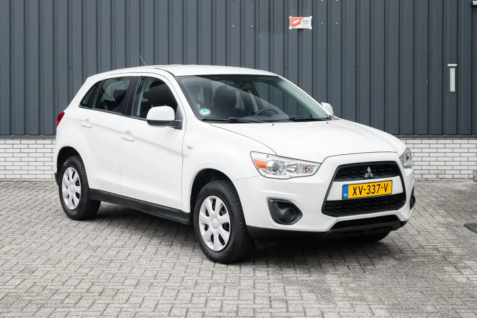 Mitsubishi ASX 1.6 ClearTec Inform*Airco* Fehér - 2