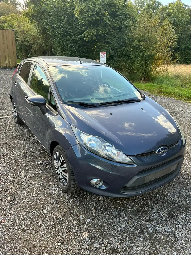 Ford Fiesta ***Pas de frais ou d'entretien à prévoir*** Gris - 1