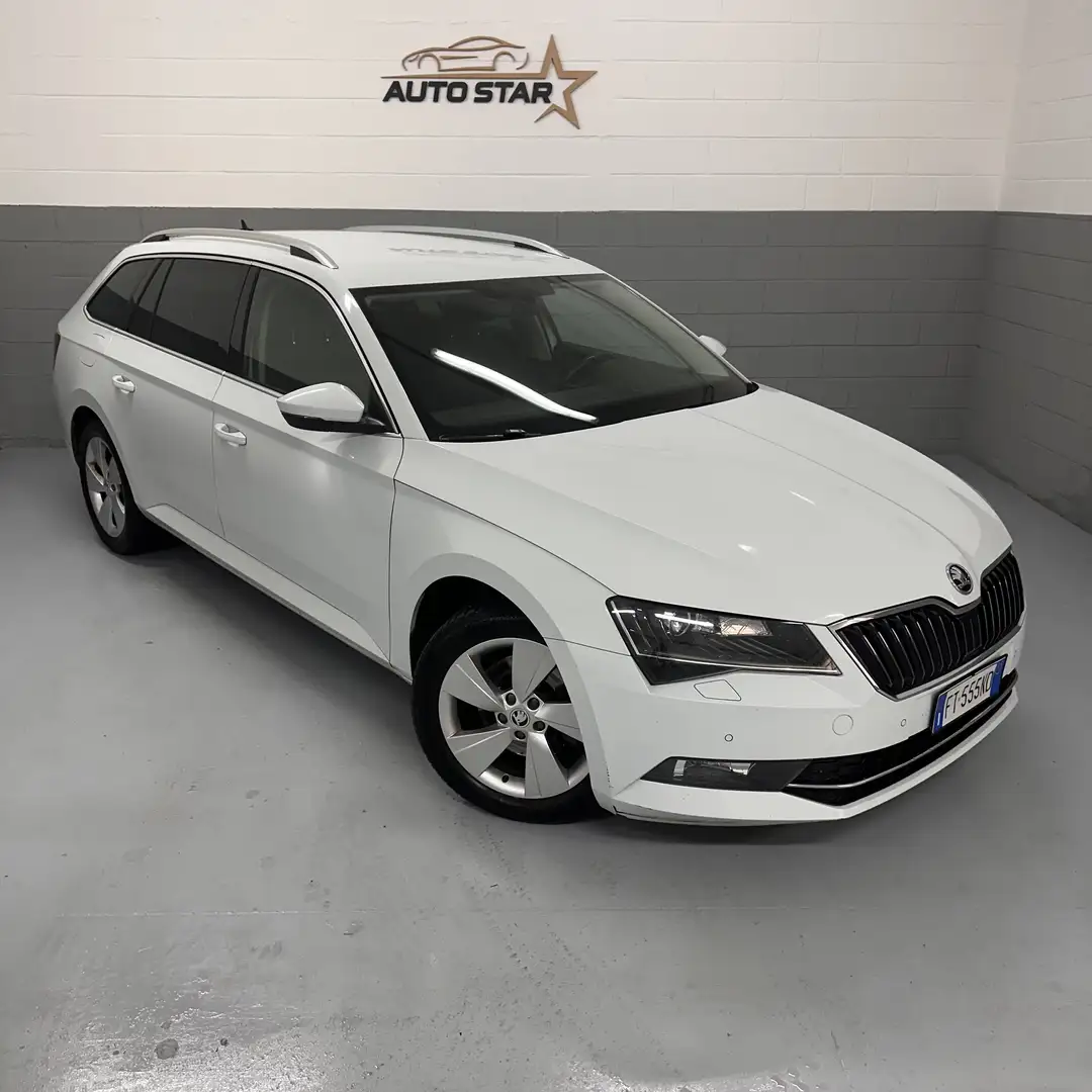 Skoda Superb Wagon 2.0 tdi Executive 150cv dsg UNICO PROPRIETAR - 1