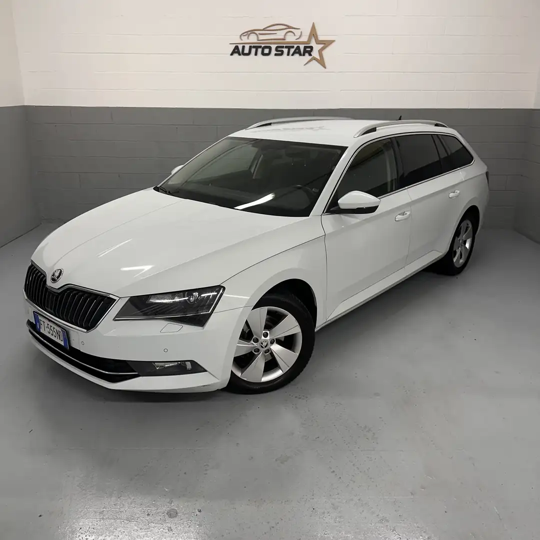 Skoda Superb Wagon 2.0 tdi Executive 150cv dsg UNICO PROPRIETAR - 2