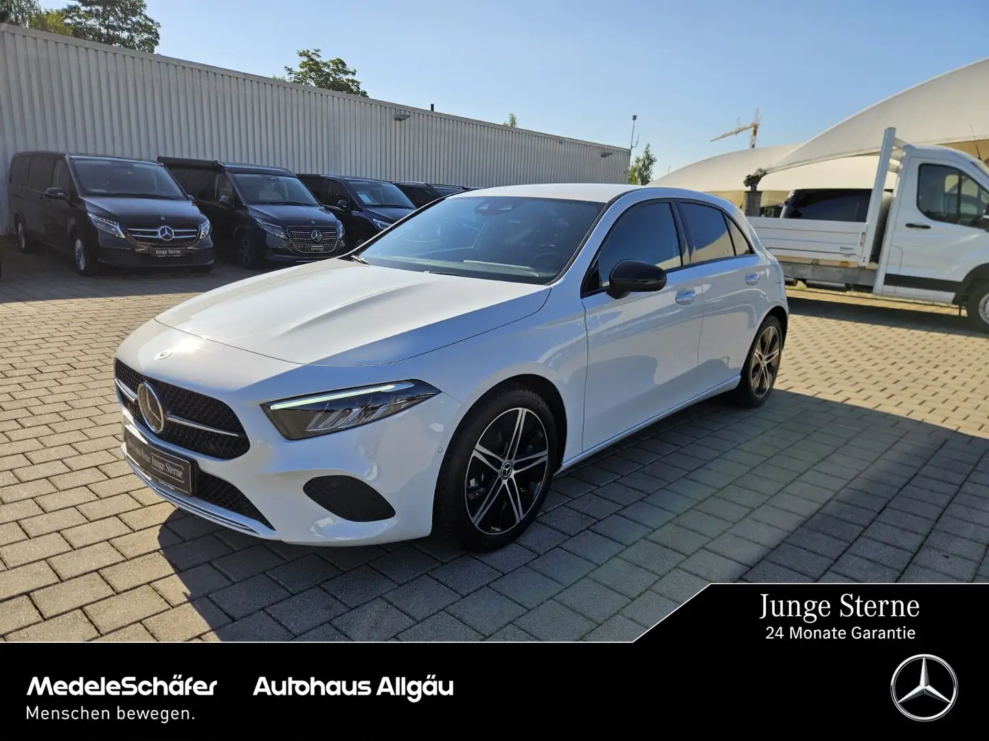 Mercedes-Benz A 200 A 200 Progressive Night 18" AHK KeylessGO Kamera Weiß - 1