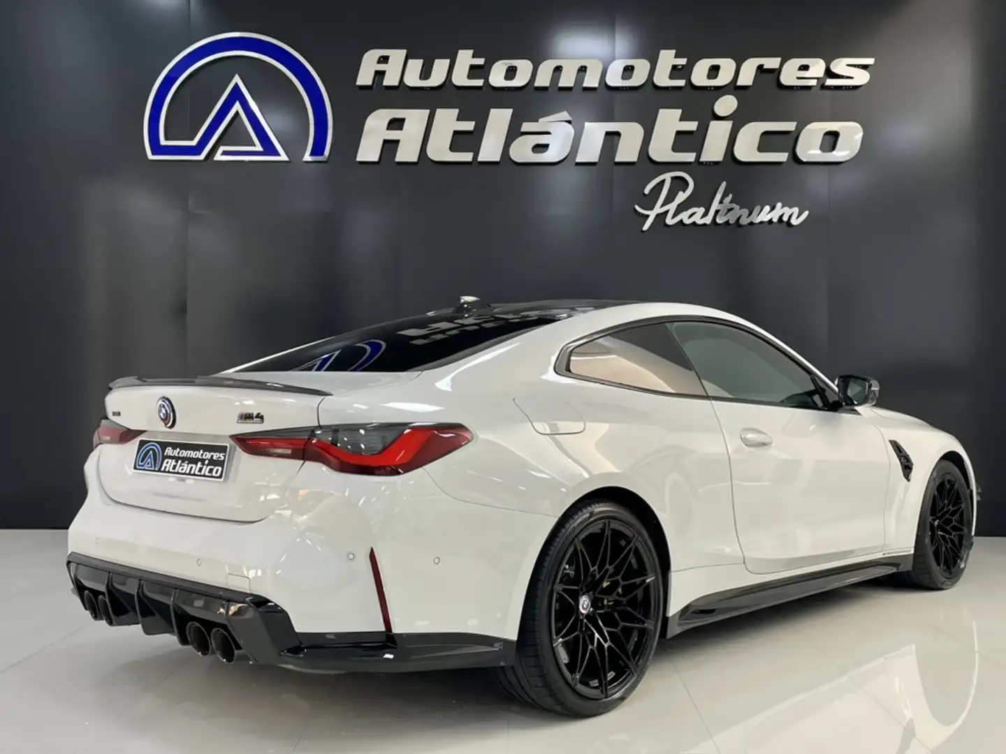 BMW M4 Coupé Competition xDrive Weiß - 2