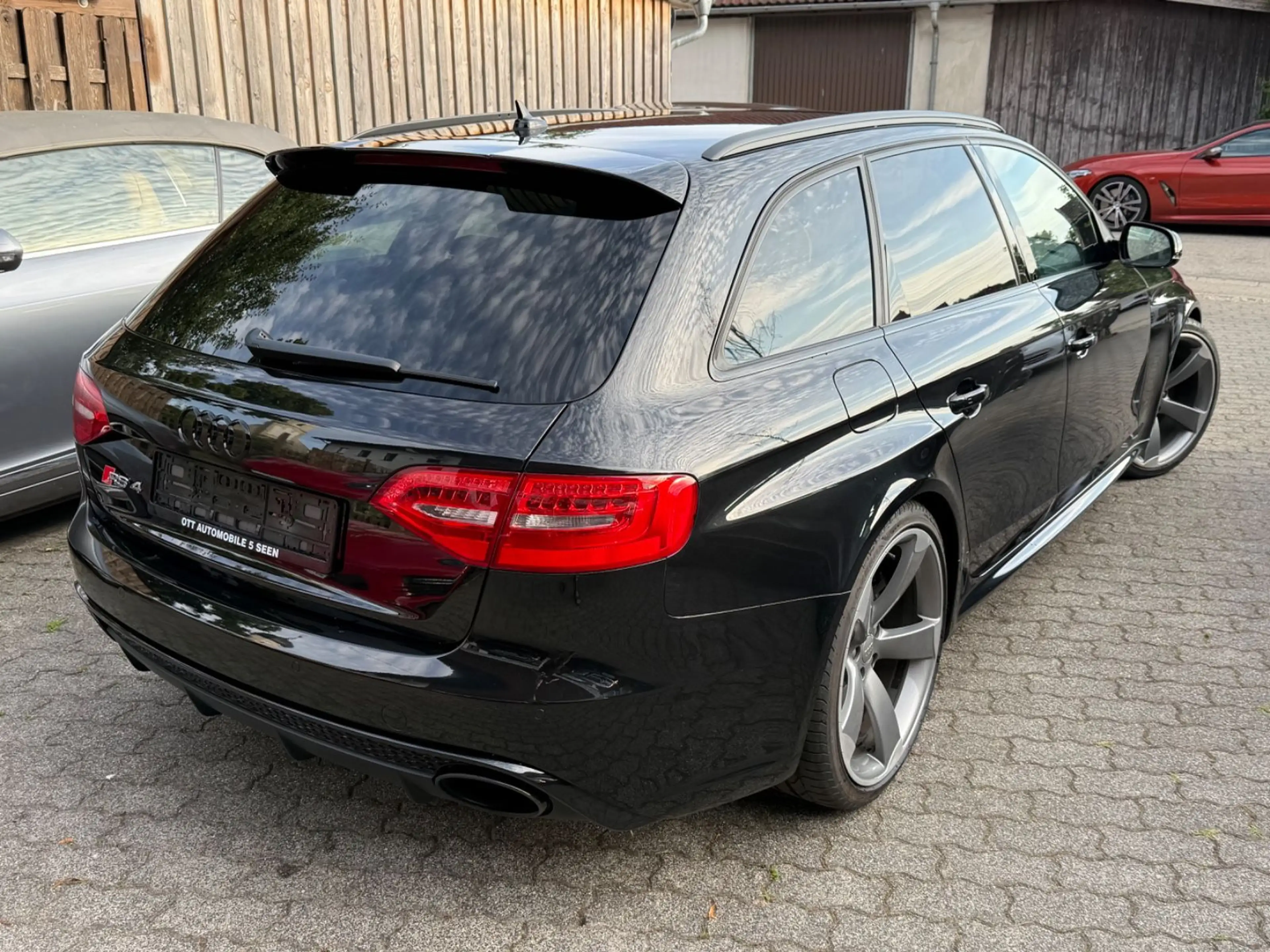 Audi RS4 AVANT *KERAMIK*SCHALENSITZE*SERVICE NEU !!! — photo 6