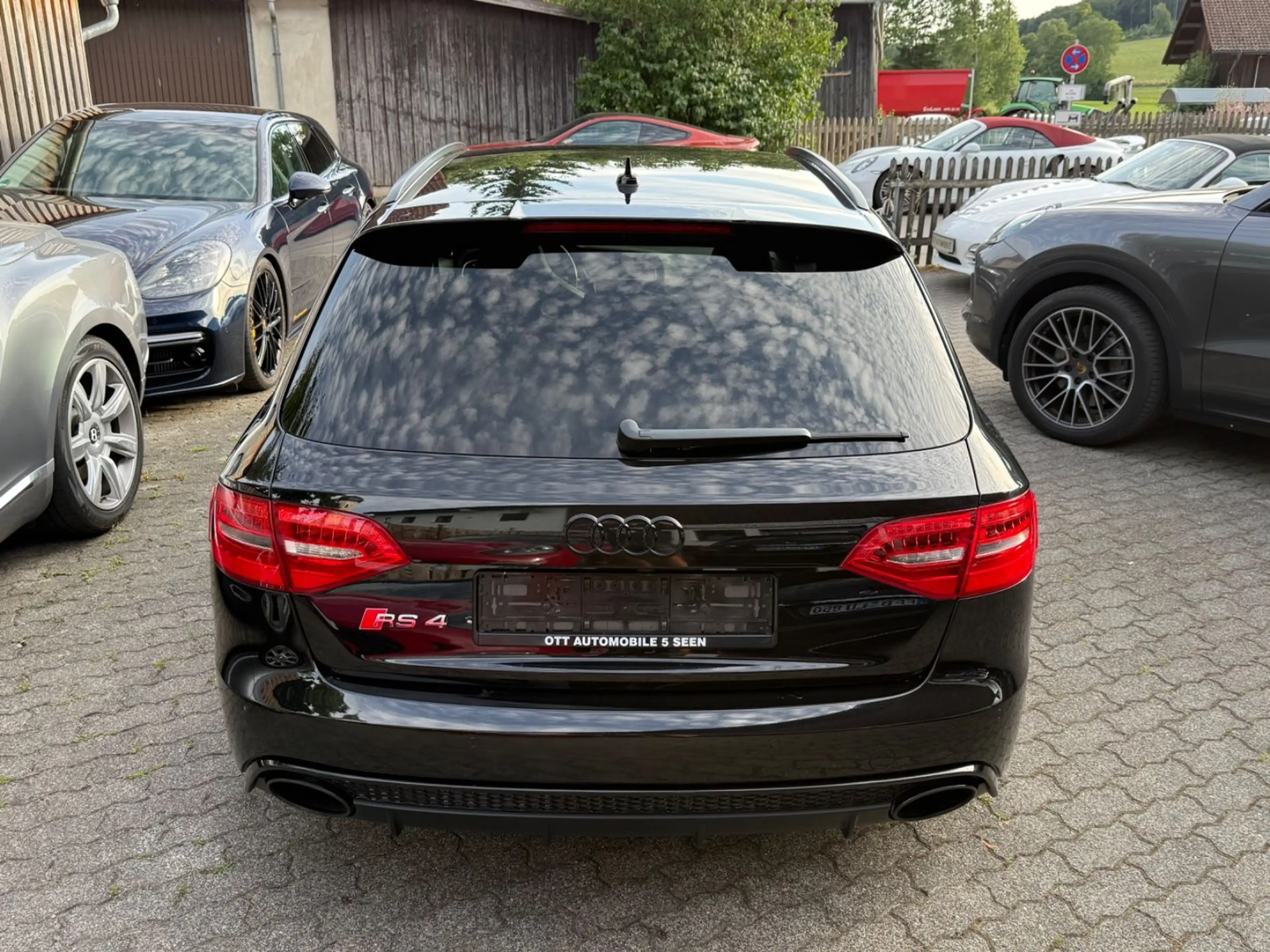 Audi RS4 AVANT *KERAMIK*SCHALENSITZE*SERVICE NEU !!! — photo 7
