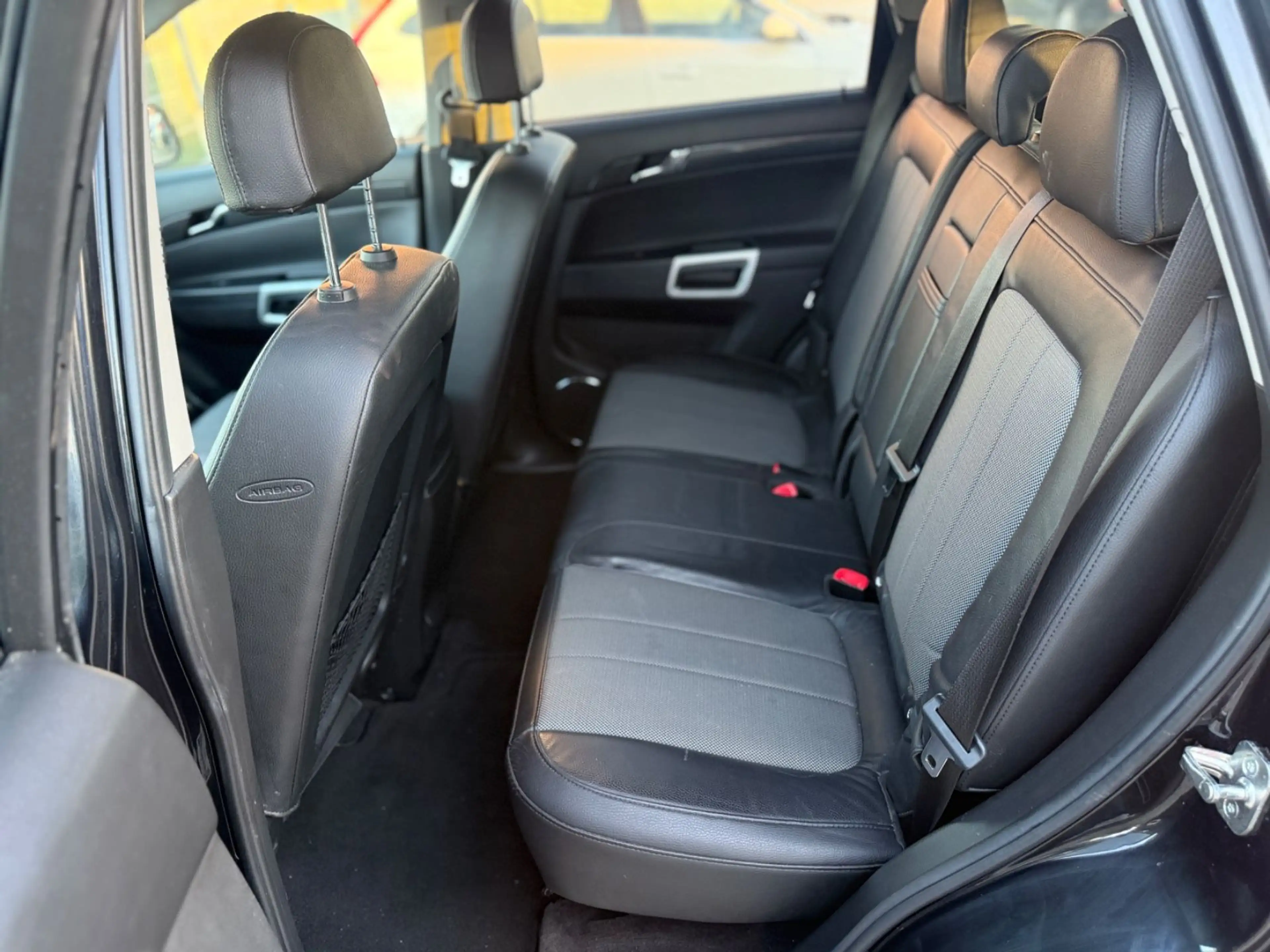 Opel Antara Design Edition 4x2/Sitzheizung/1-Hand — photo 9