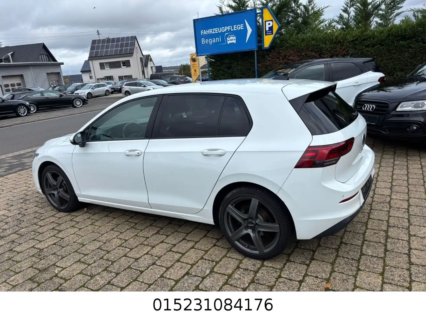 Volkswagen Golf VIII Lim. Life Automatik+Carplay+Tempom+LED Weiß - 2