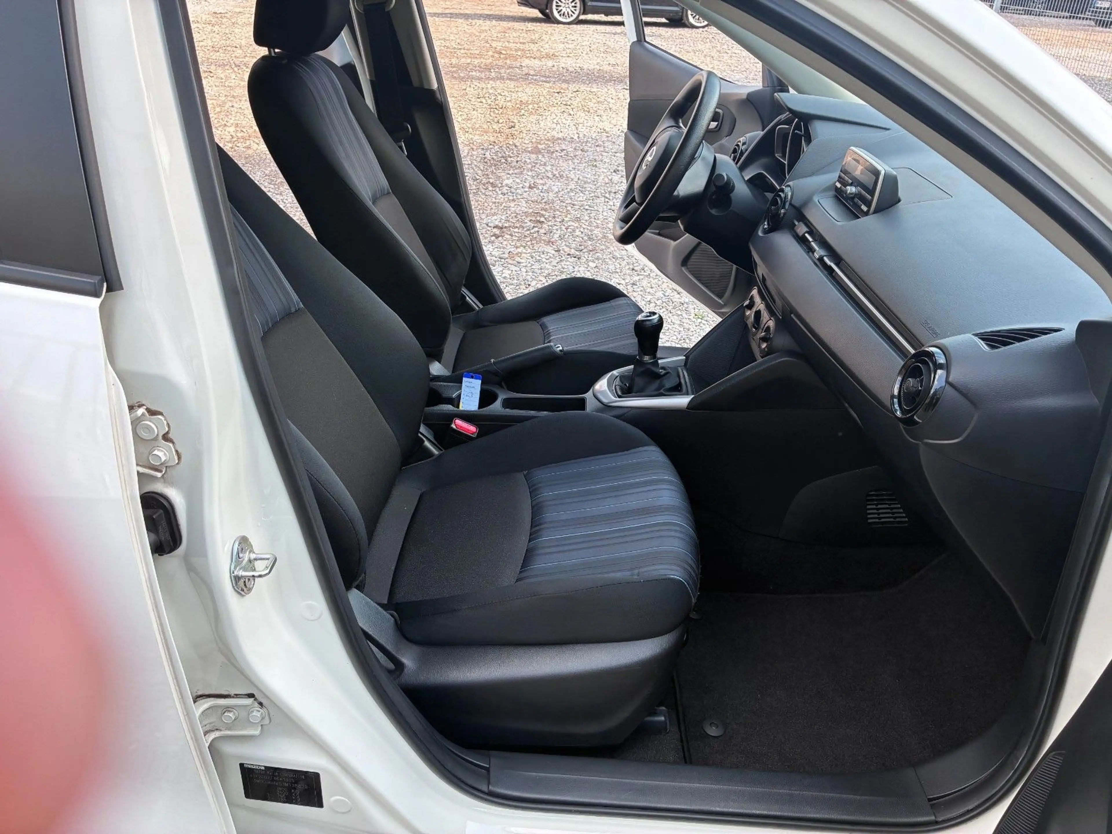 Mazda 2 SKYACTIV-G 75 Prime-Line — photo 9